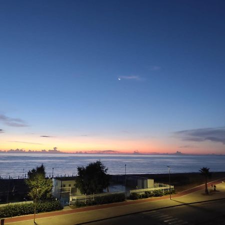 Da Massimo 1 Bed & Breakfast Marina di Schiavonea Exterior photo