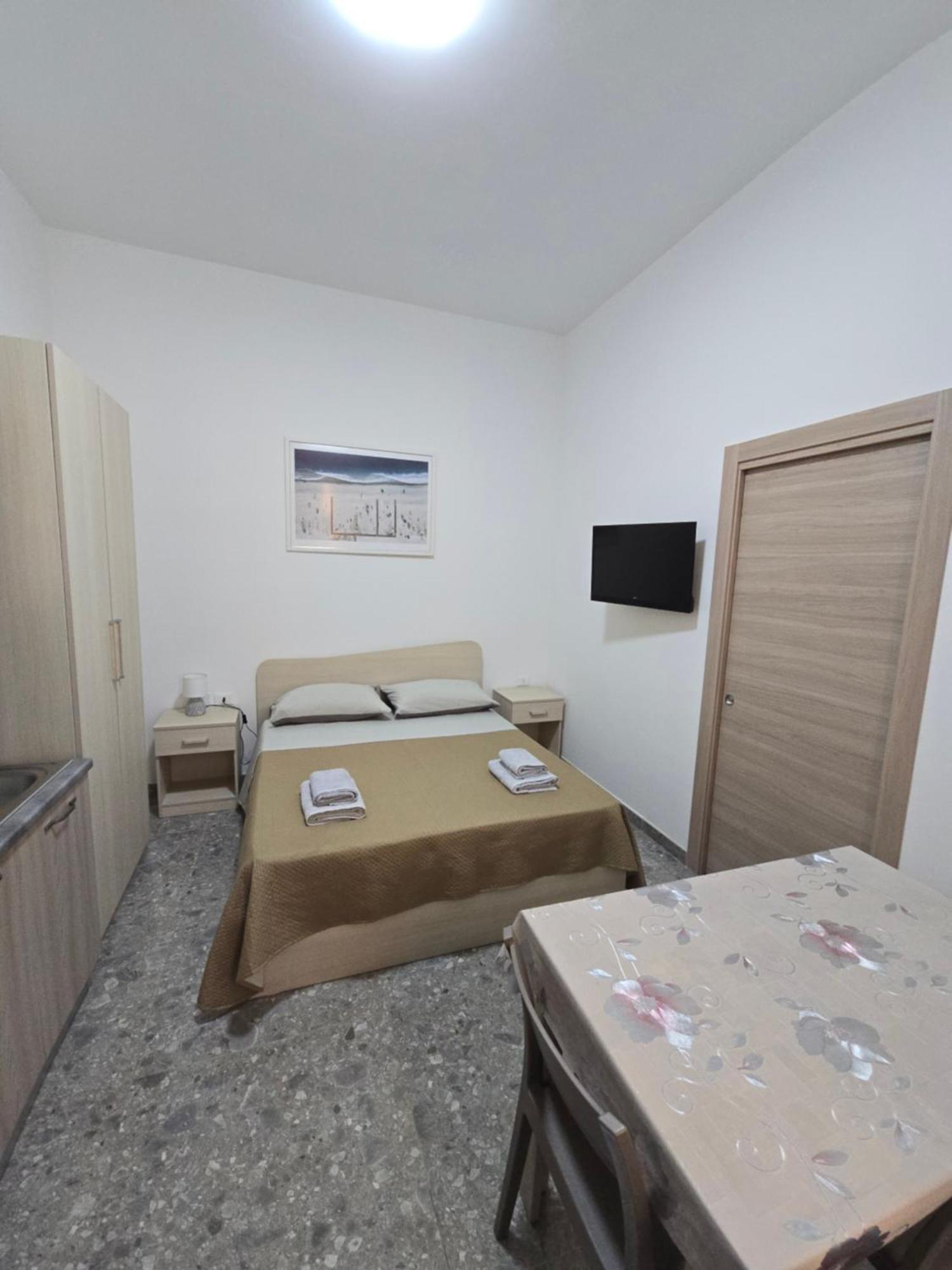 Da Massimo 1 Bed & Breakfast Marina di Schiavonea Exterior photo